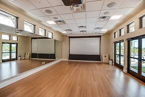 Beautiful Furnished Townhome w/ Private Pool!