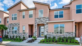 Beautiful Furnished Townhome w/ Private Pool!