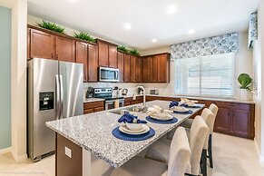 Beautiful Townhome W/pool &free Resort Access!