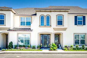 Beautiful Townhome W/pool &free Resort Access!