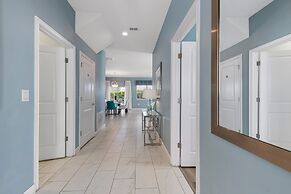 Stunning Home W/private Pool, Minutes From Disney!