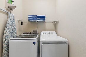 Stunning Home W/private Pool, Minutes From Disney!