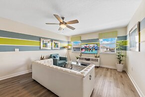 Stunning Home W/private Pool, Minutes From Disney!