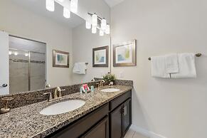 Stunning Home W/private Pool, Minutes From Disney!