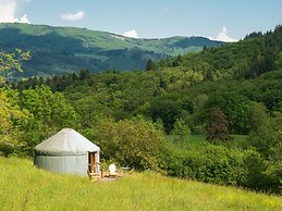 Yourtissimo - La Maison Rouge