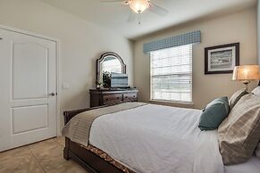 Townhome W/private Pool & Free On-site Water Park!