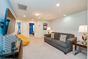 Free Waterpark Splash Pool BBQ Themed Rooms