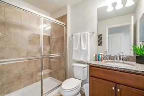 Free Waterpark Splash Pool BBQ Themed Rooms