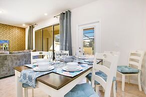 Townhome W/private Pool & Free Water Park!