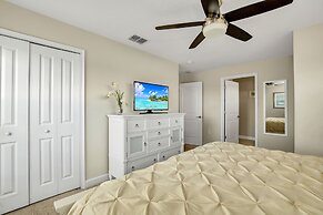 Pool Townhome 5mi to Disney Free Waterpark!