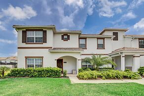 Pool Townhome 5mi to Disney Free Waterpark!