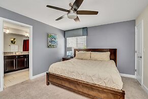 Pool Townhome 5mi to Disney Free Waterpark!