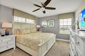 Pool Townhome 5mi to Disney Free Waterpark!