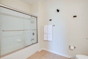 Cozy Condo W/private Balcony & Free Resort Access