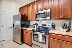 Cozy Condo W/private Balcony & Free Resort Access