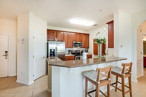 Cozy Condo W/private Balcony & Free Resort Access