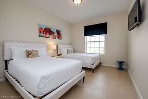 Cozy Condo W/private Balcony & Free Resort Access