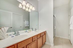 Spacious Home W/private Pool/spa & Free Waterpark!