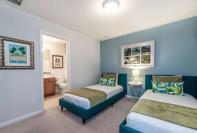 Spacious Home W/private Pool/spa & Free Waterpark!