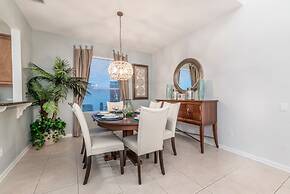 Spacious Home W/private Pool/spa & Free Waterpark!