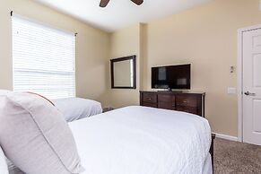 4024 Breakview Drive #203