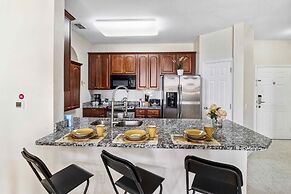 First Floor Vista Cay Condo W/free Resort Access!