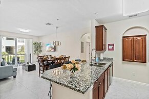 First Floor Vista Cay Condo W/free Resort Access!