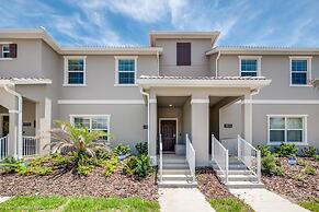 Stylish Home w/ Private Pool, 10 Min. From Disney!