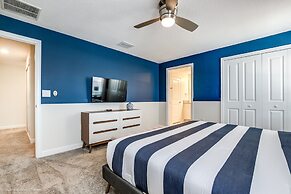 Stylish Home w/ Private Pool, 10 Min. From Disney!