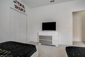 6112 Broad Oak Drive