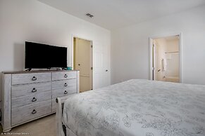 6112 Broad Oak Drive