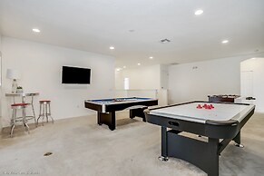 6112 Broad Oak Drive