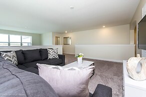 Beautiful Home W/private Pool & Spa, Near Wdw!