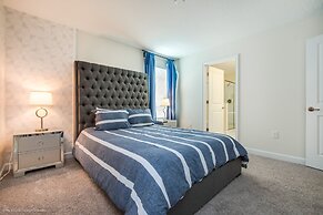 Stunning Villa W/private Pool & Spa + Game Room!