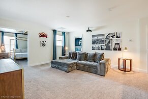 Stunning Villa W/private Pool & Spa + Game Room!