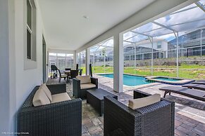 Stunning Villa W/private Pool & Spa + Game Room!