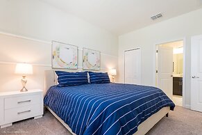 Stunning Villa W/private Pool & Spa + Game Room!