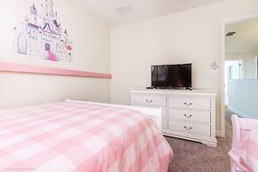 Stunning Villa W/private Pool & Spa + Game Room!