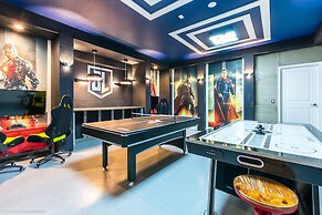 Stunning Villa W/private Pool & Spa + Game Room!