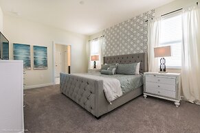 Stunning Villa W/private Pool & Spa + Game Room!