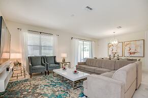 Stunning Villa W/private Pool & Spa + Game Room!