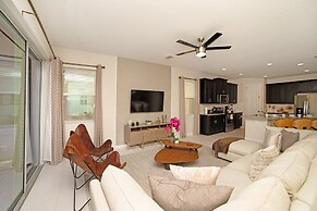 9009 Egret Mills Terrace