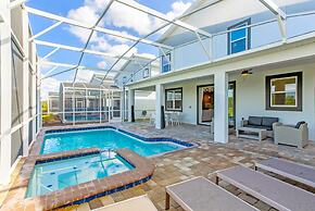 Stunning Villa w/ No Rear Neighbors! Near Disney