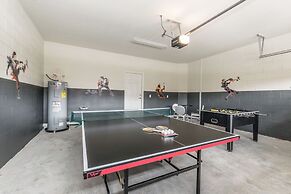 Large Villa W/private Pool & Game Room! Waterpark