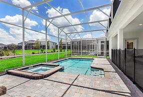 Contemporary Home w/ Private Pool& Spa!