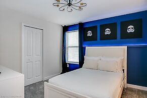 Contemporary Home w/ Private Pool& Spa!