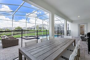 Contemporary Home w/ Private Pool& Spa!