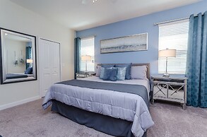 Gorgeous Home W/private Pool & Spa Sleeps 25!