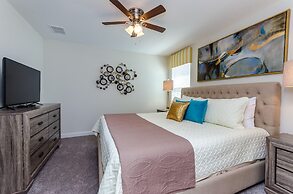 Gorgeous Home W/private Pool & Spa Sleeps 25!