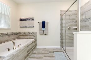 Gorgeous Home W/private Pool & Spa Sleeps 25!